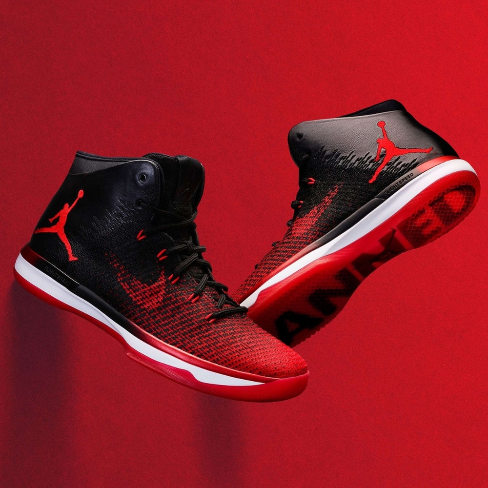 Jordan 31 Banned Men's Size 8.5 Mint Condition with Original Box and Inserts OG